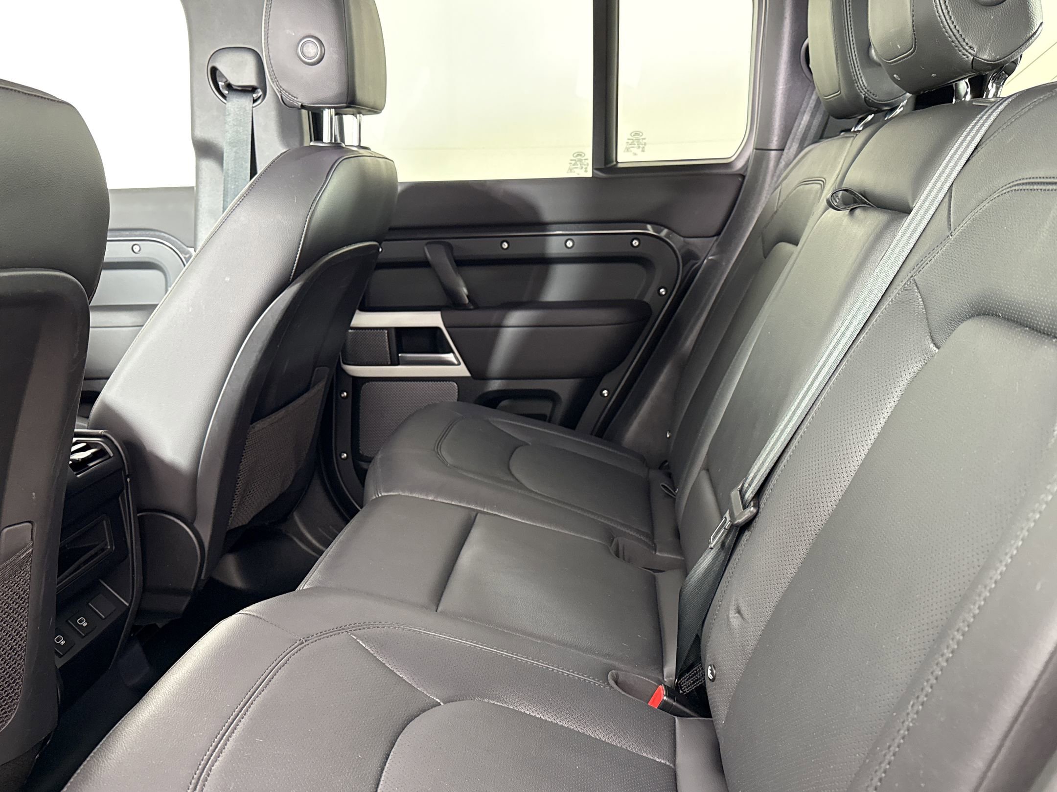 2024 Land Rover Defender 110 S