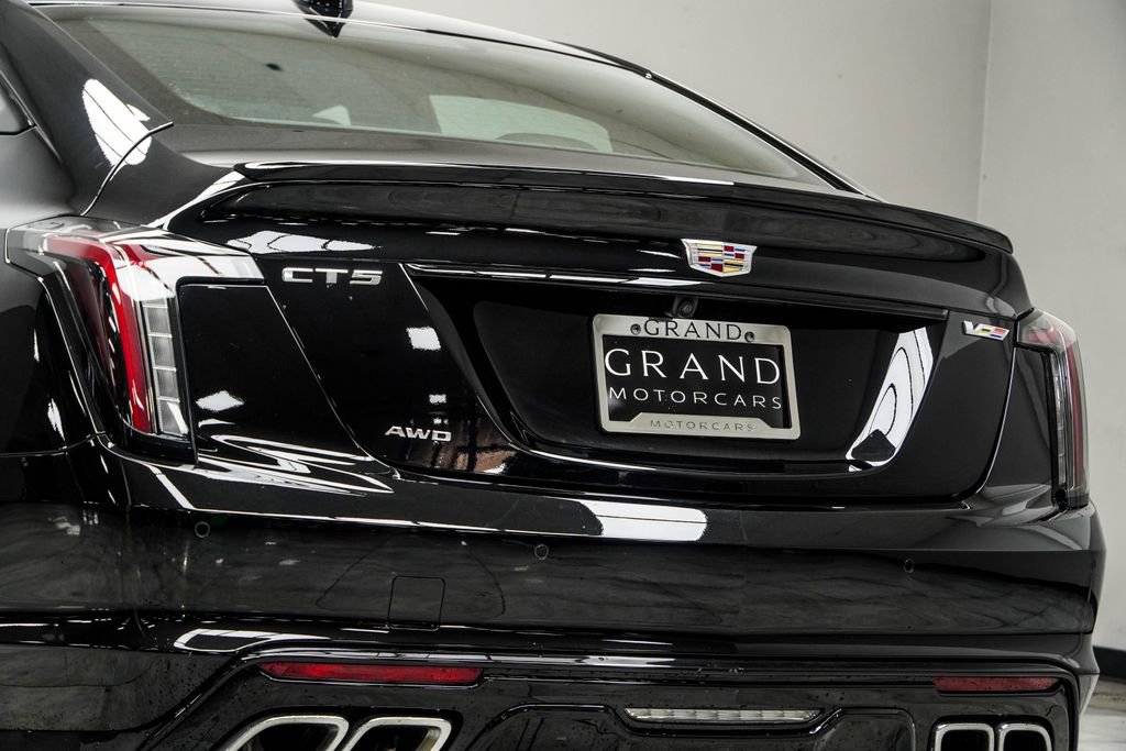 2024 Cadillac CT5 V