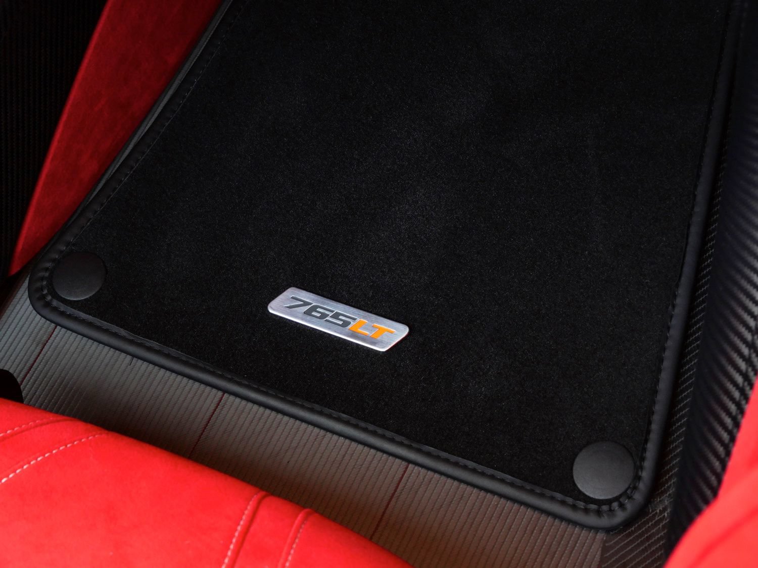 Used 2022 McLaren 765LT photo 33
