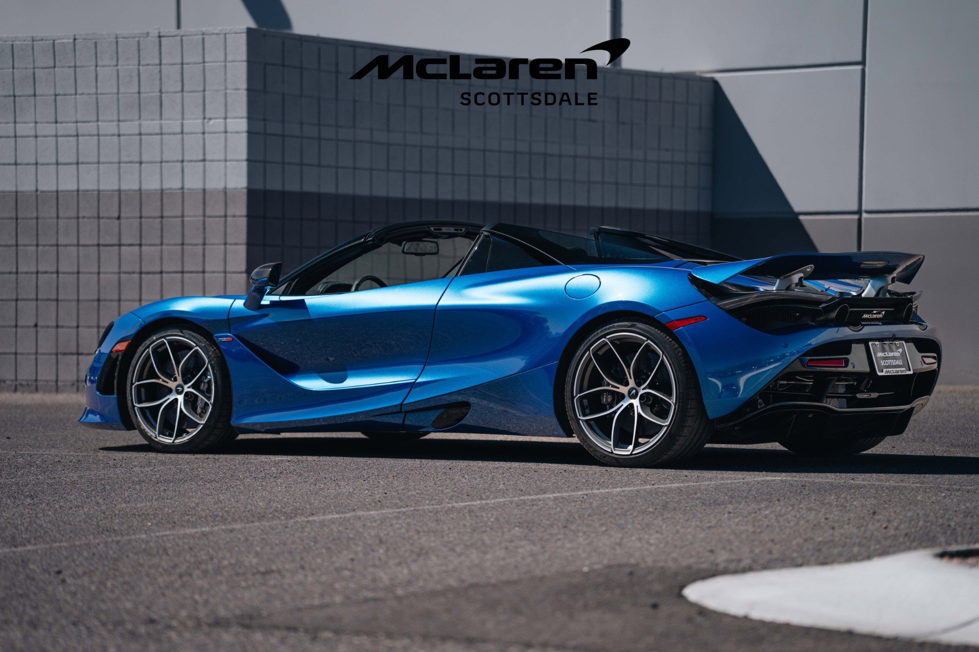 Used 2022 McLaren 720S Luxury photo 6