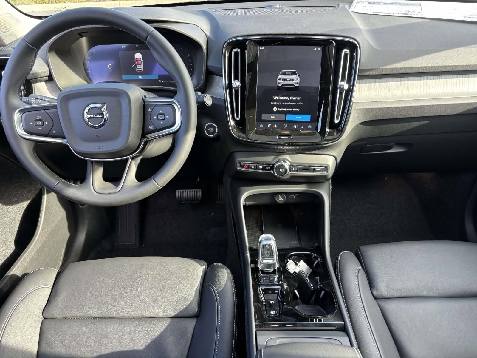 2026 Volvo Xc40 B5 Plus