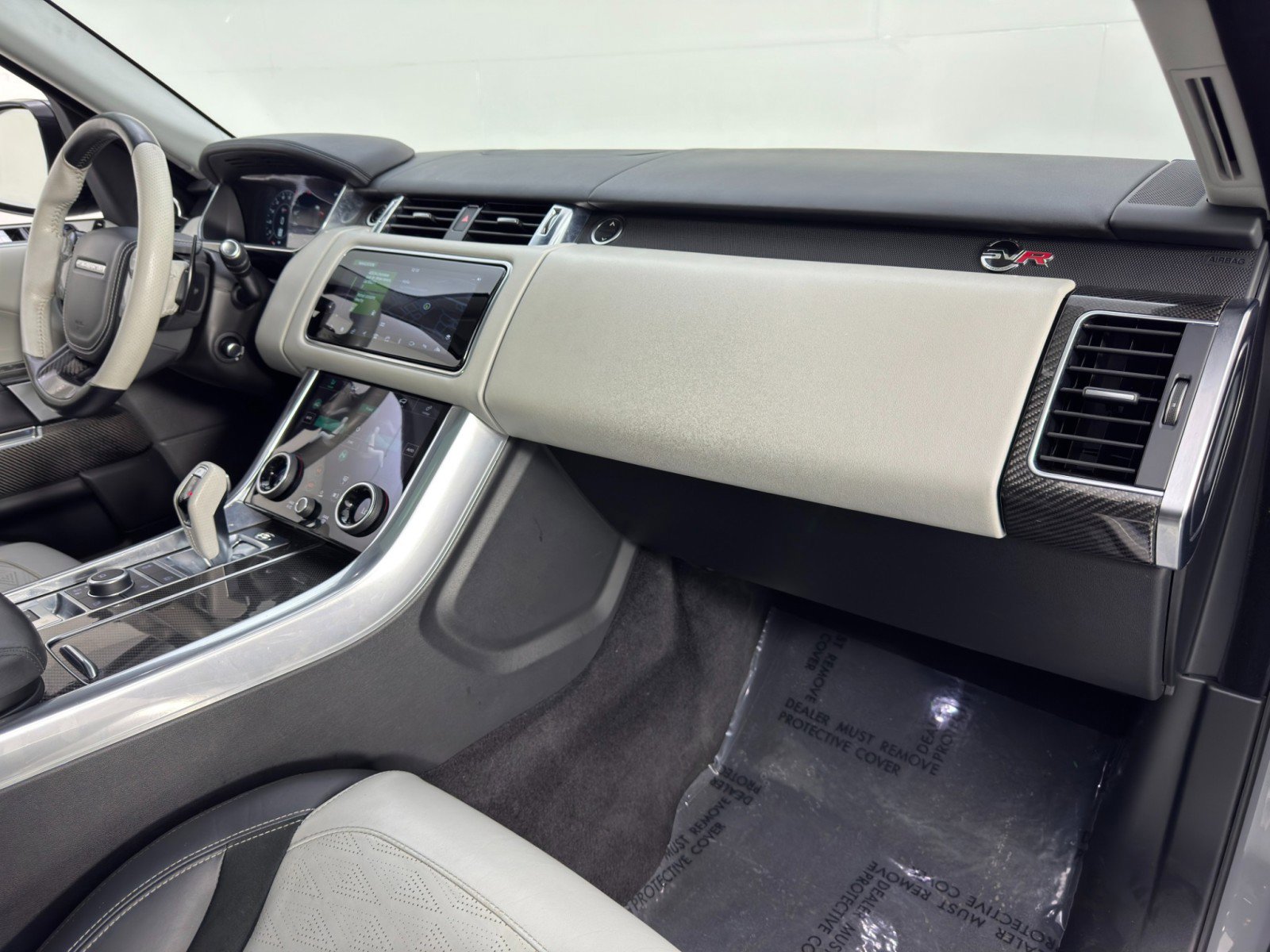 2022 Land Rover Range Rover Sport SVR Carbon Edition