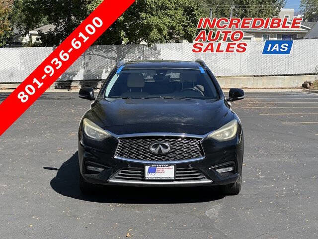 2017 INFINITI Qx30 Premium