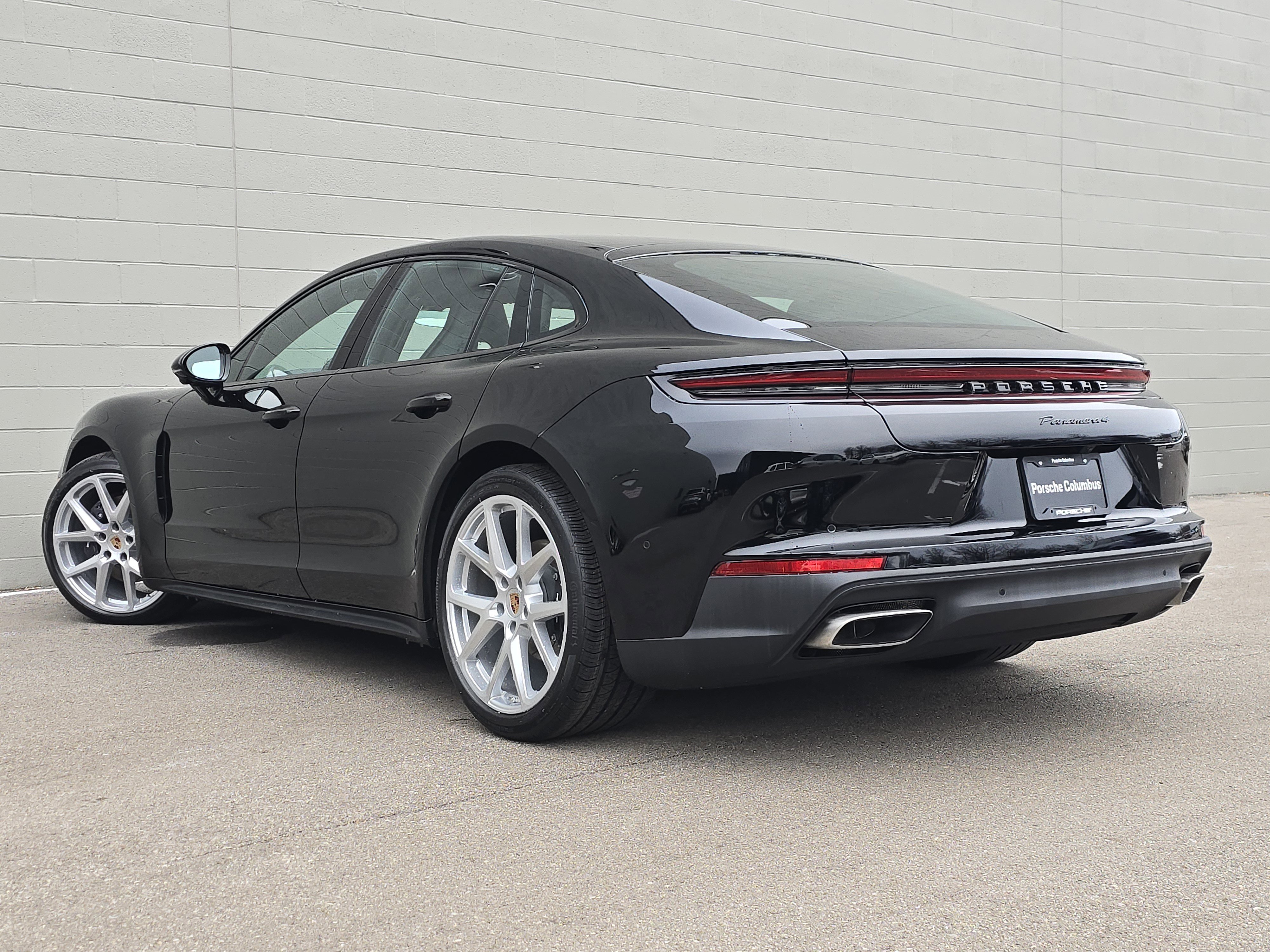 2026 Porsche Panamera 4