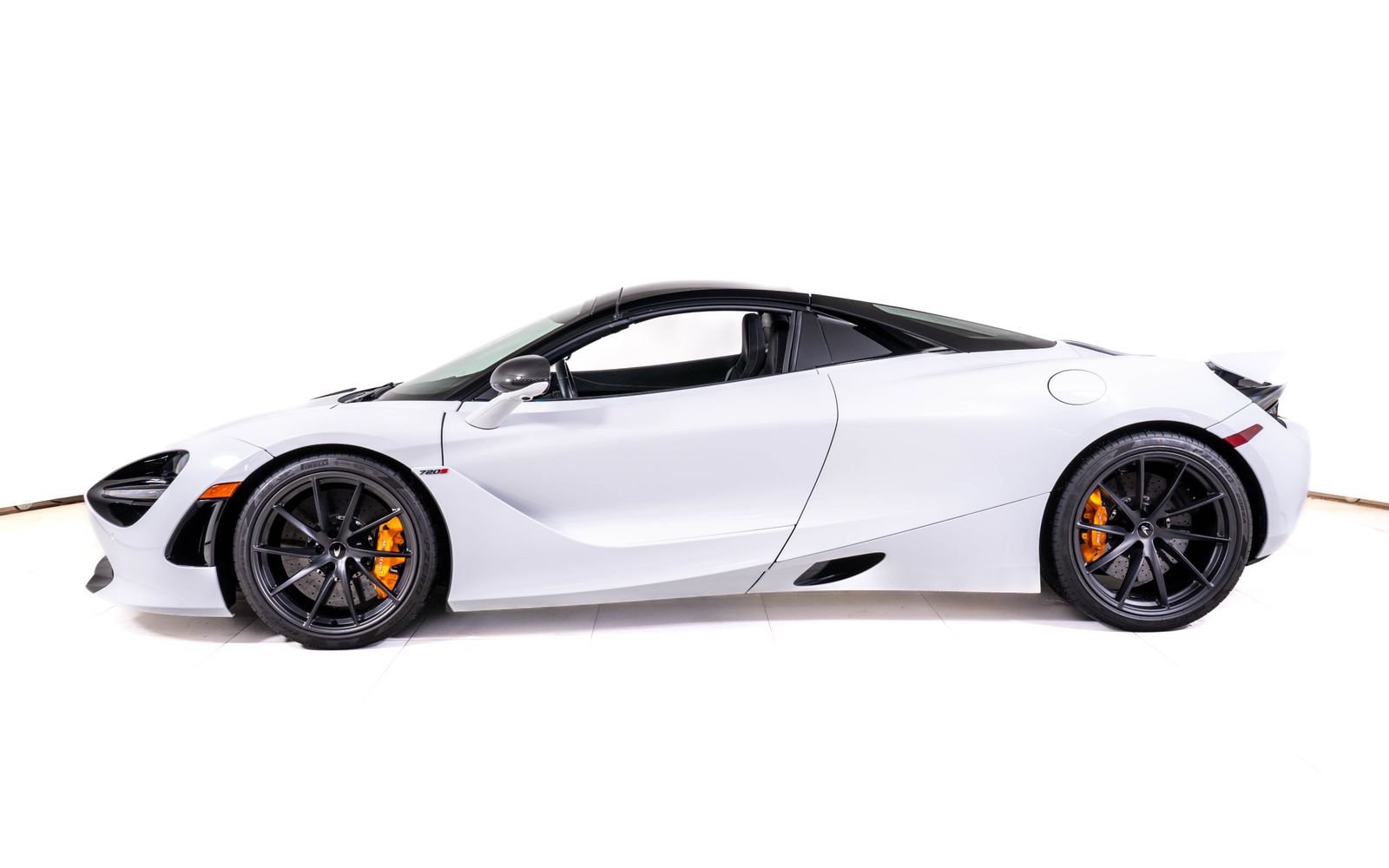 Used 2021 McLaren 720S Performance photo 3