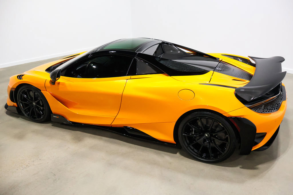 Used 2022 McLaren 765LT photo 28