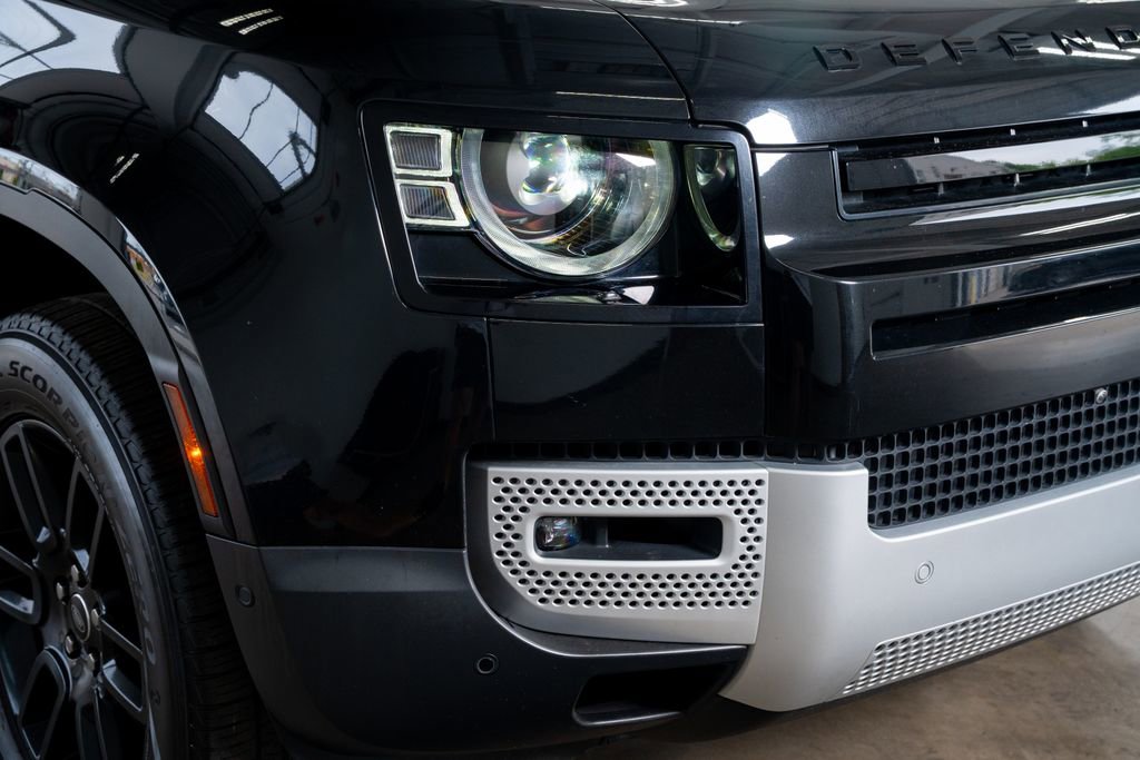 2025 Land Rover Defender 110 S