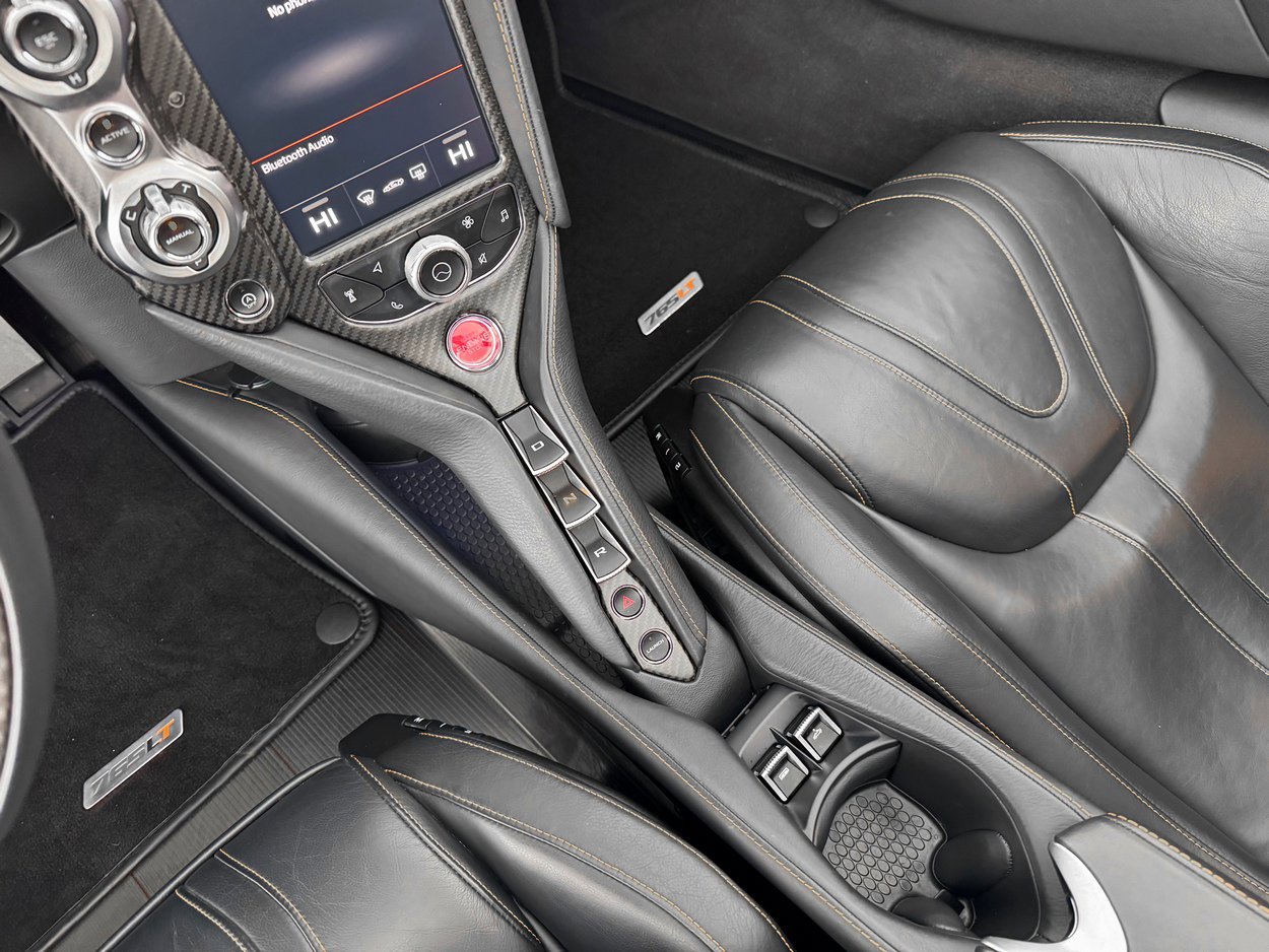 Used 2022 McLaren 765LT photo 22