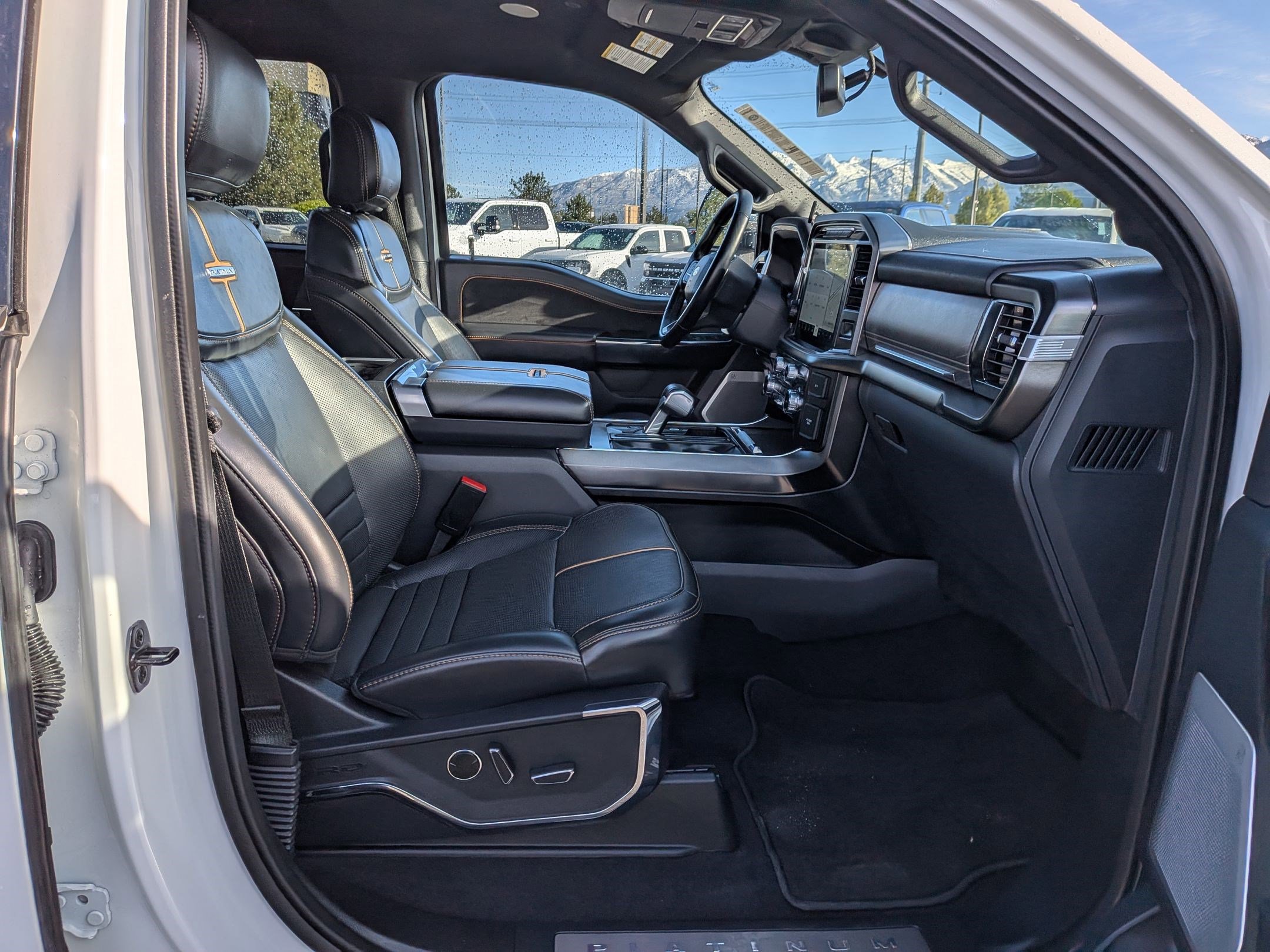 2023 Ford F150 Platinum