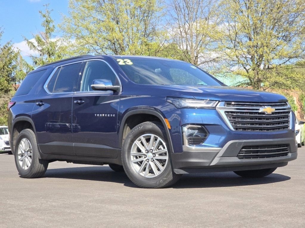 2023 Chevrolet Traverse LT