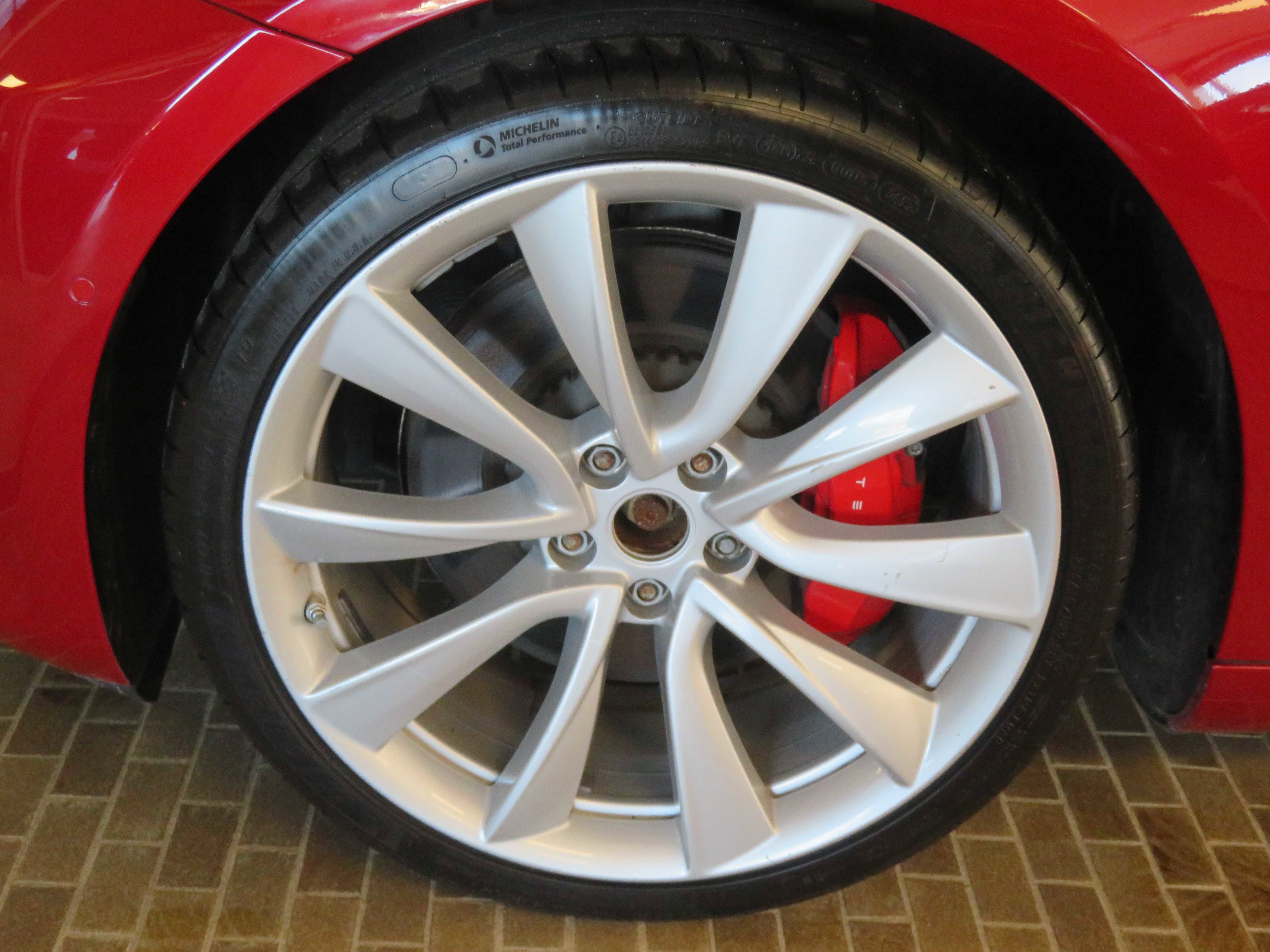 2018 Tesla Model 3 Performance