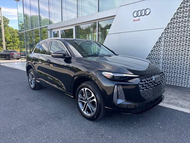 Certified 2025 Audi Q5 Premium w/ Premium Plus