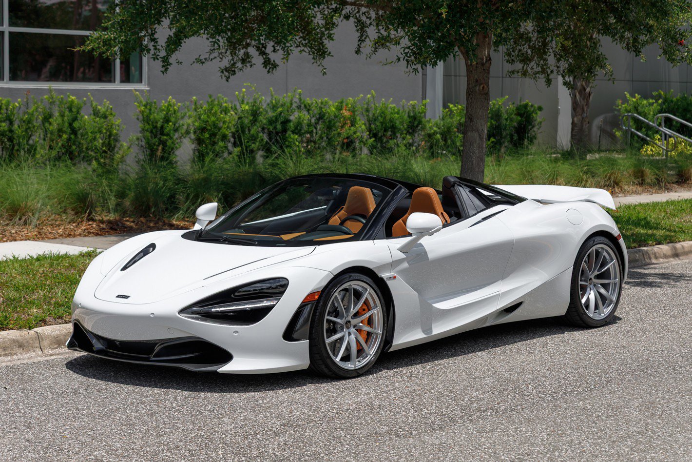 Used 2020 McLaren 720S Spider photo 21