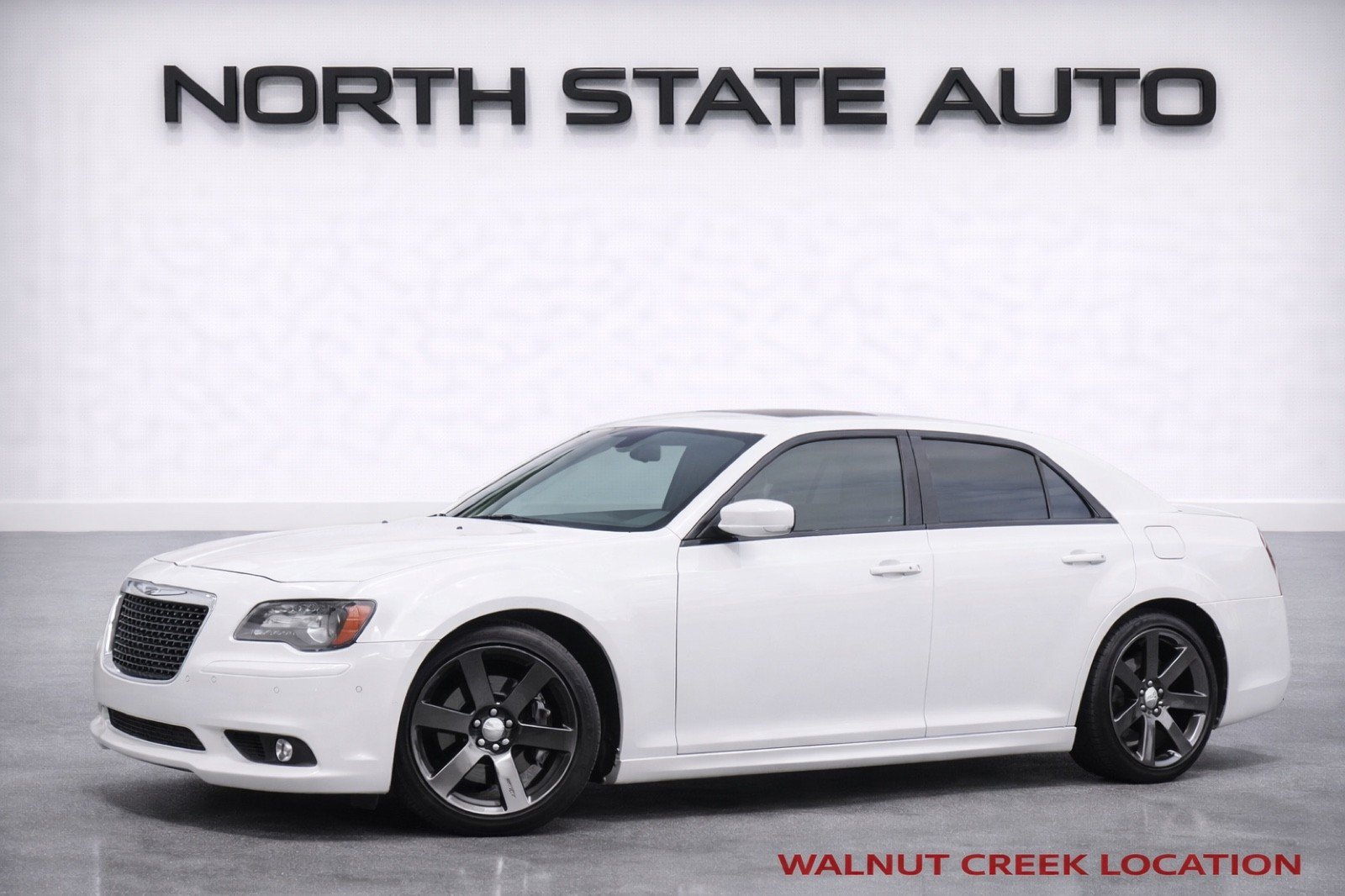 Used 2014 Chrysler 300 SRT8 w/ Leather Interior Group