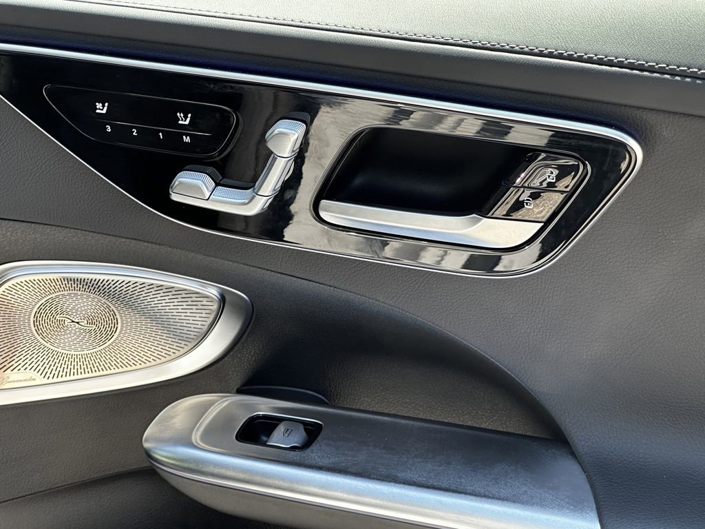 2025 Mercedes-Benz C 300 Sedan