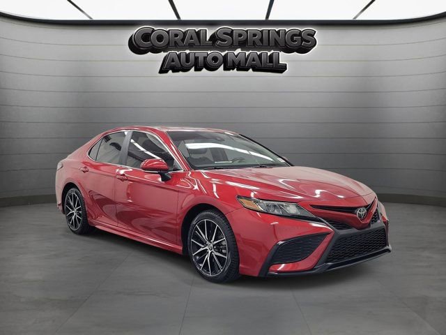 Used 2022 Toyota Camry SE