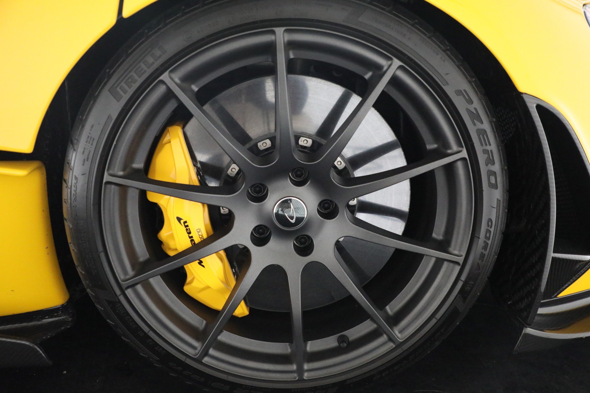 Used 2015 McLaren P1 photo 17