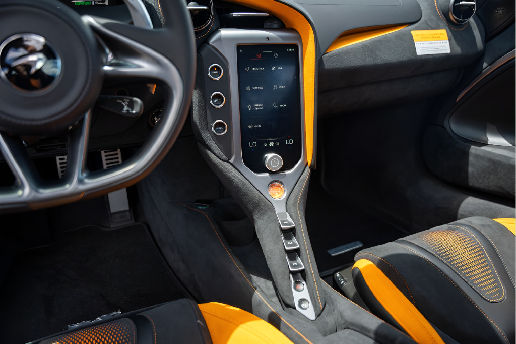 New 2027 McLaren 750S photo 38