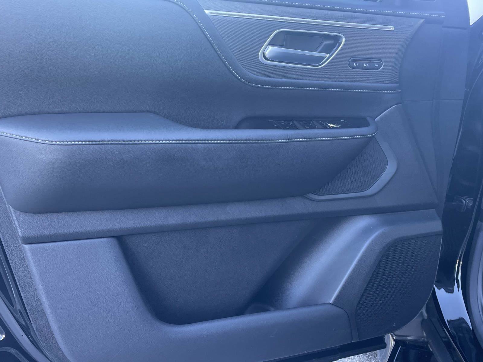 2025 INFINITI Qx80 Pure