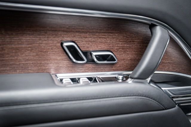 2023 Land Rover Range Rover Long Wheelbase Autobiography