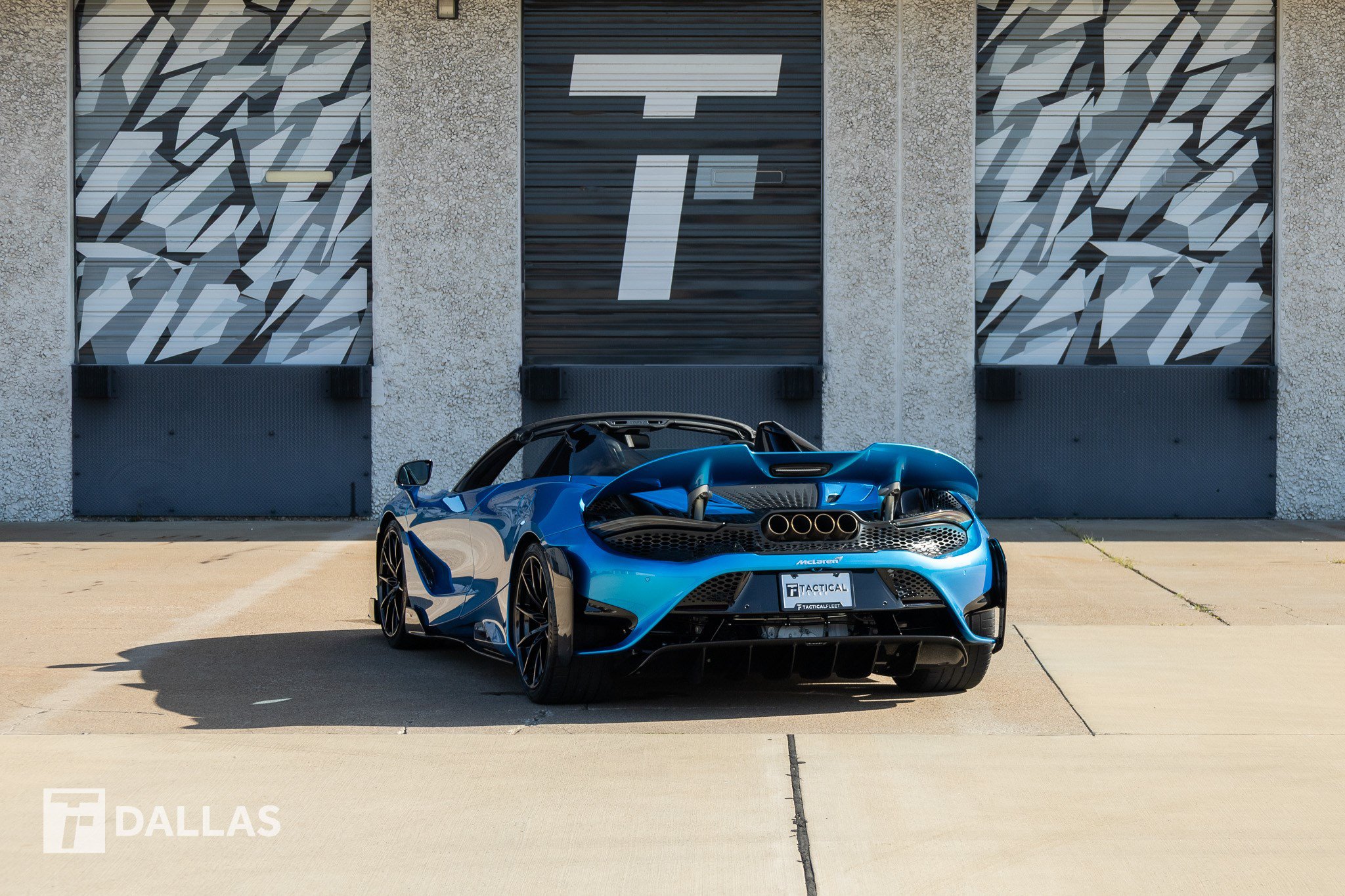 Used 2022 McLaren 765LT photo 11