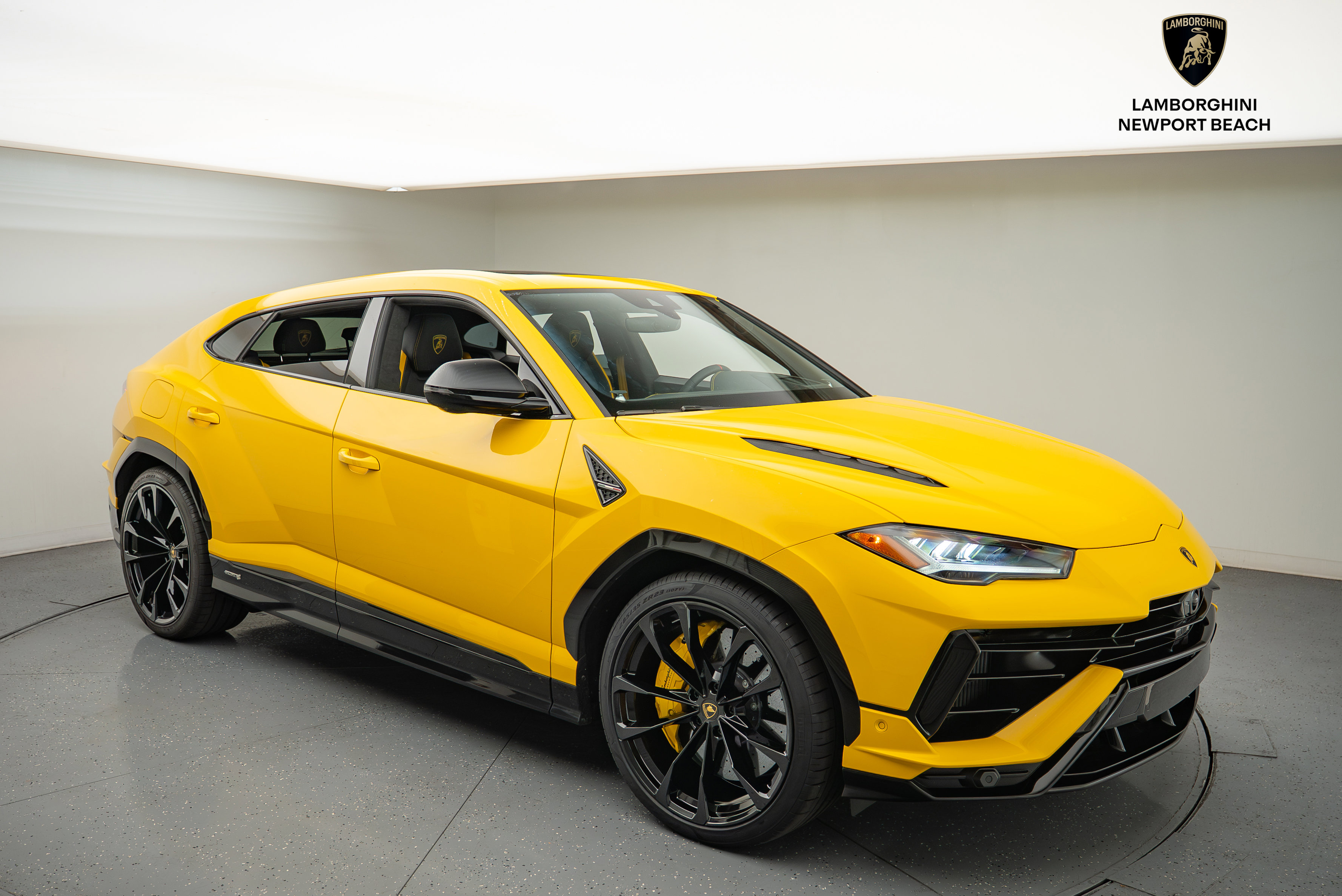 Used 2024 Lamborghini Urus S