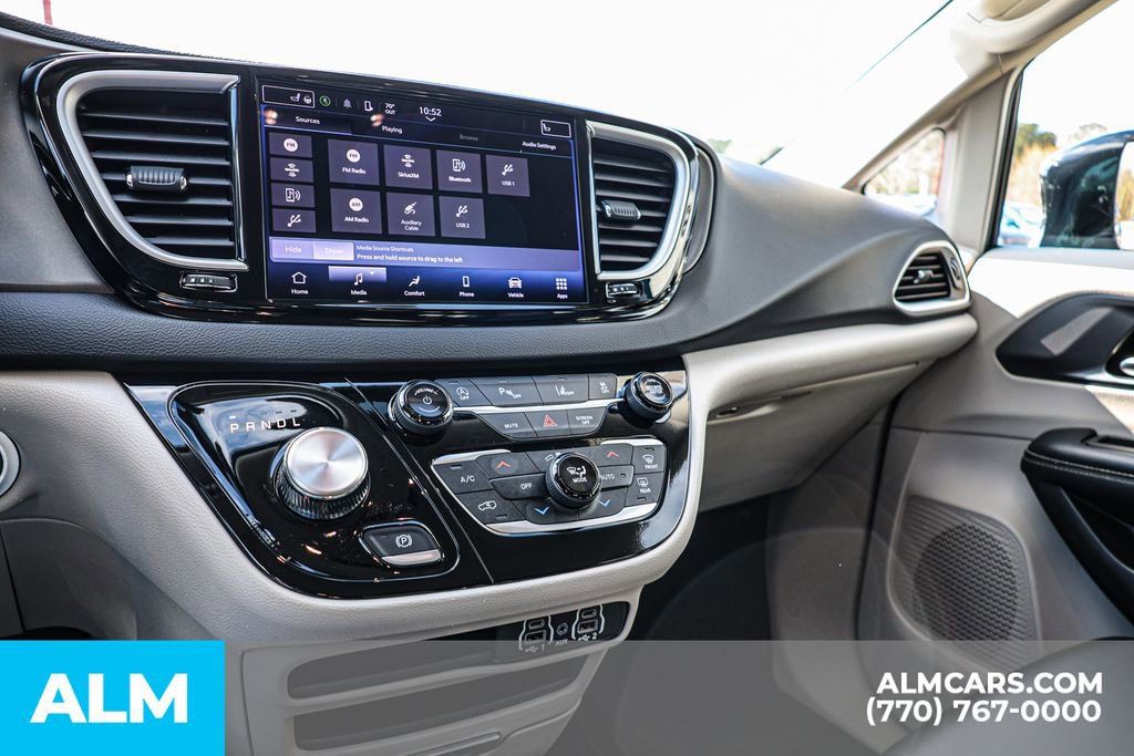 2024 Chrysler Pacifica Touring-L