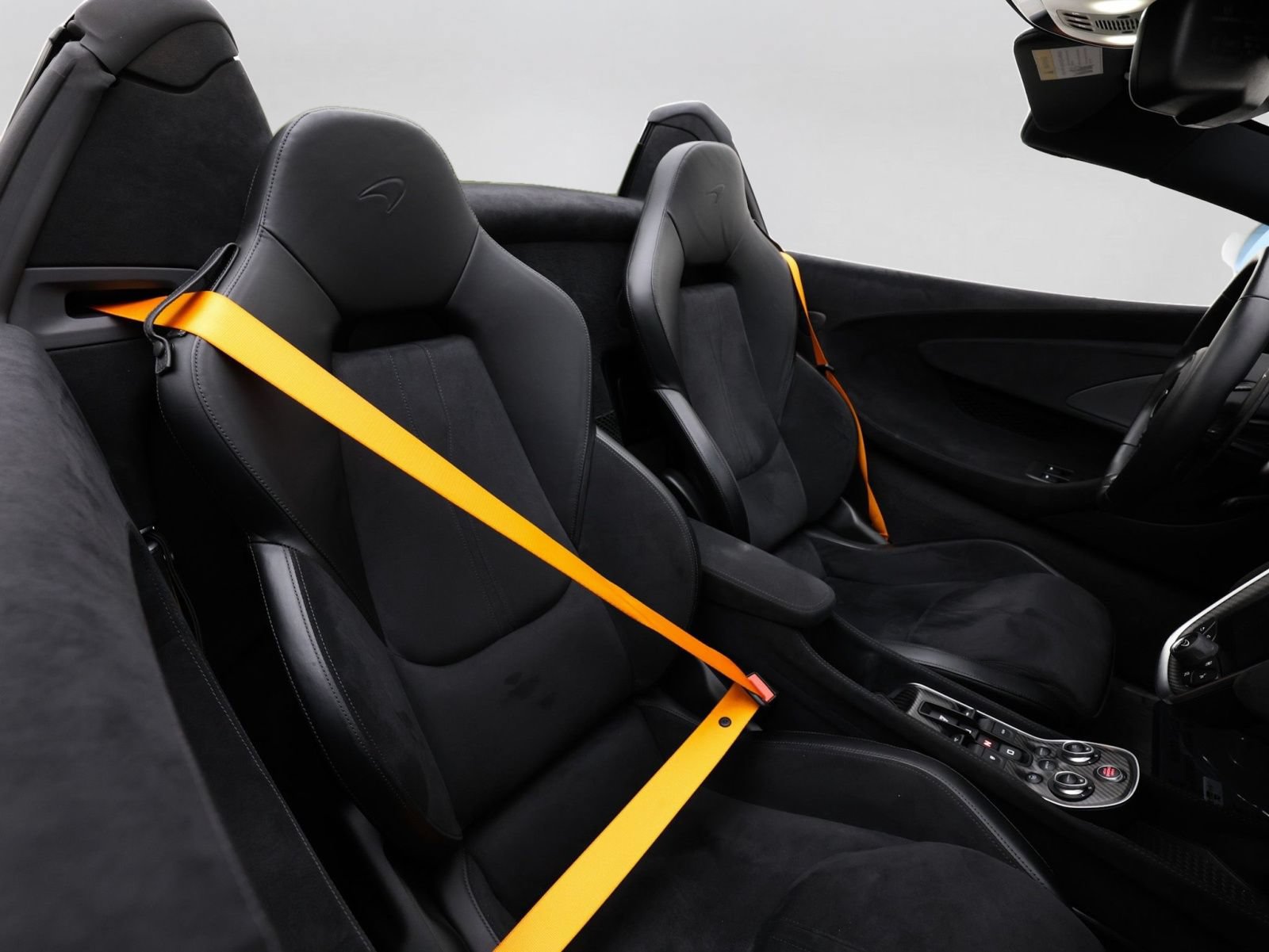 Used 2020 McLaren 600LT Spider photo 29