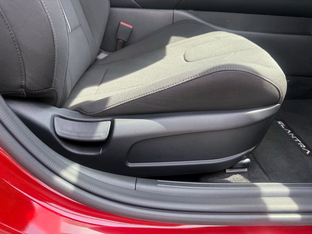 2025 Hyundai Elantra Sport