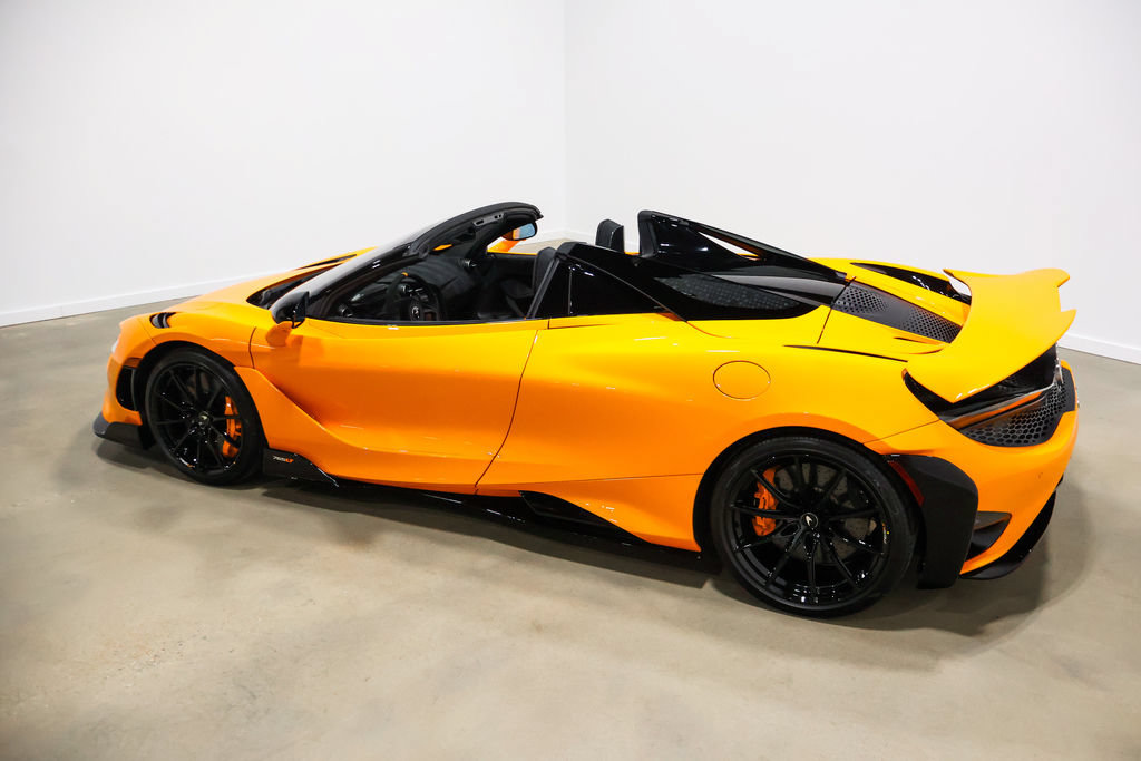 Used 2022 McLaren 765LT photo 27