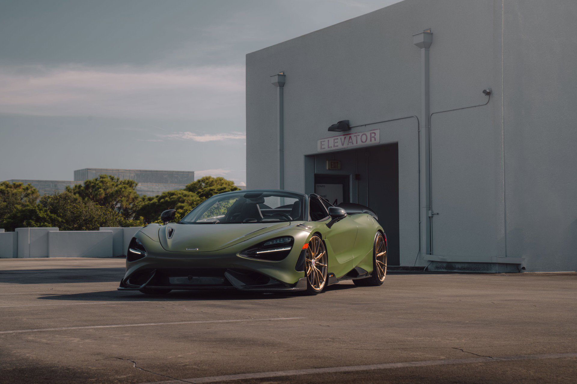 Used 2022 McLaren 765LT 5