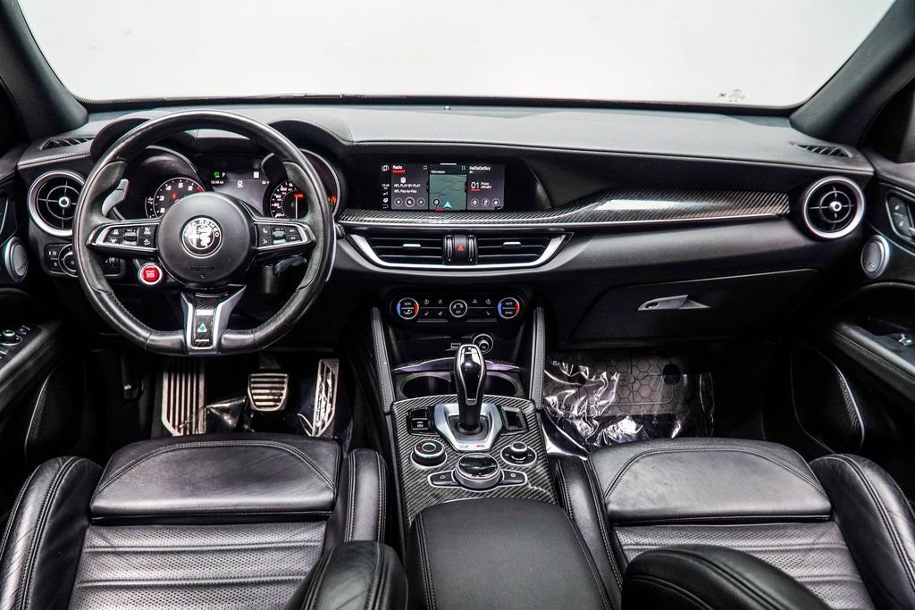 2022 Alfa Romeo Stelvio Quadrifoglio