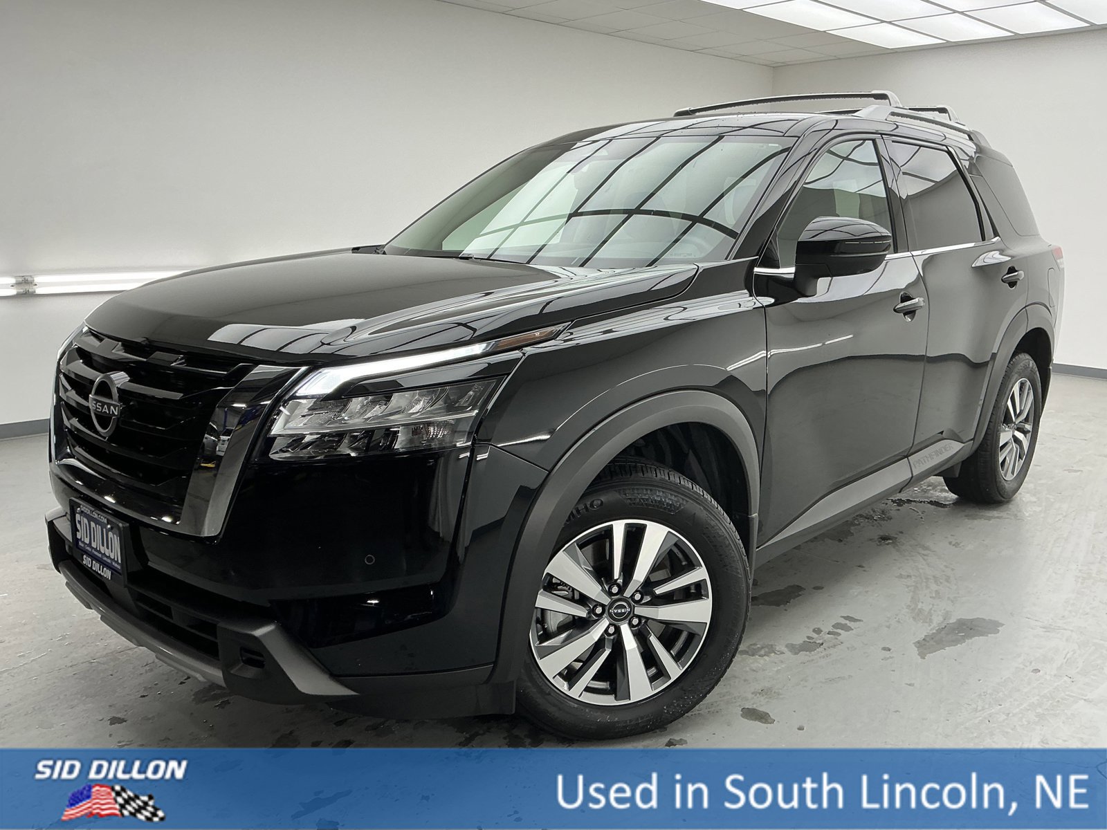 2024 Nissan Pathfinder SL