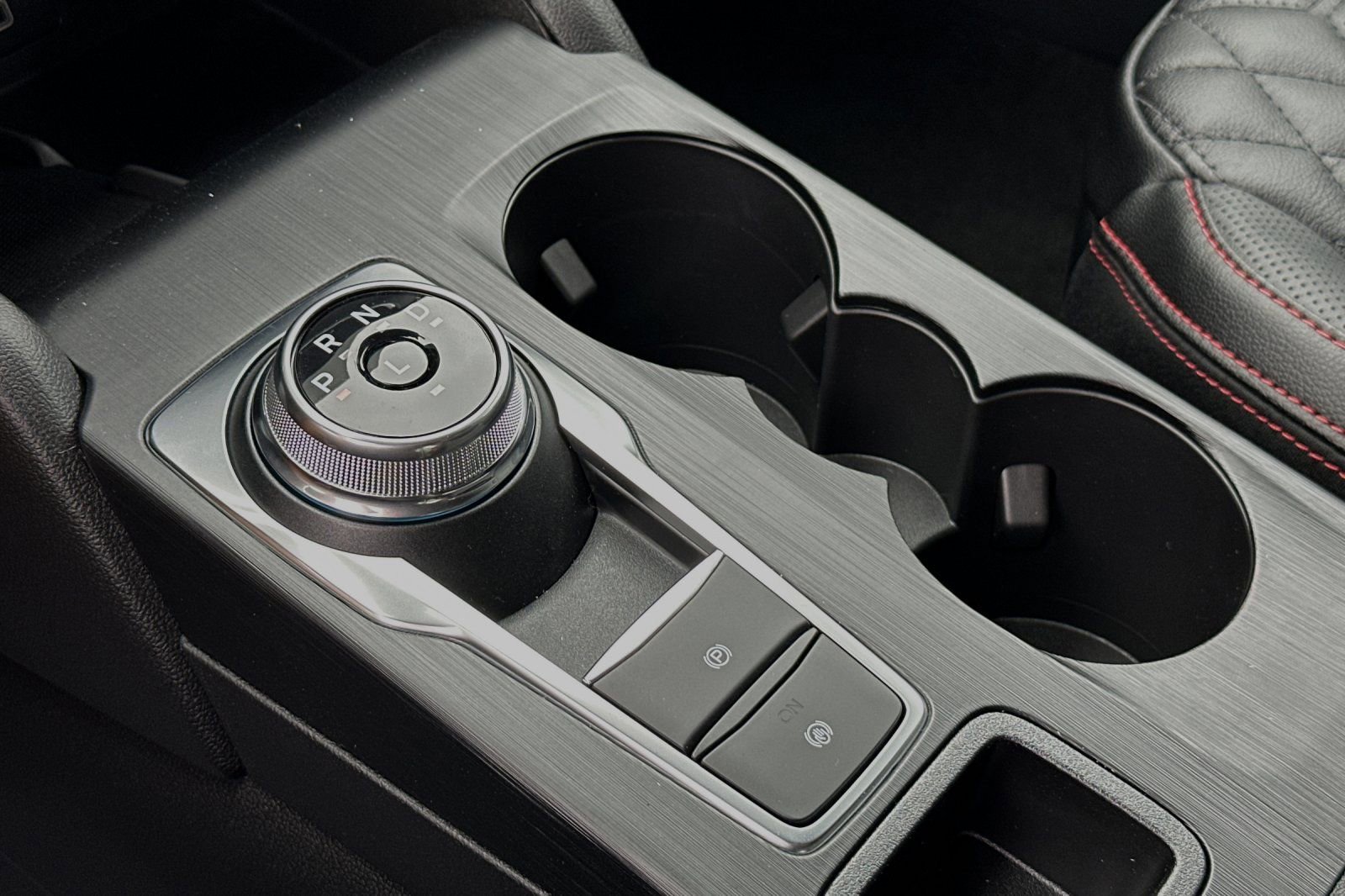 2024 Ford Escape ST-Line Elite