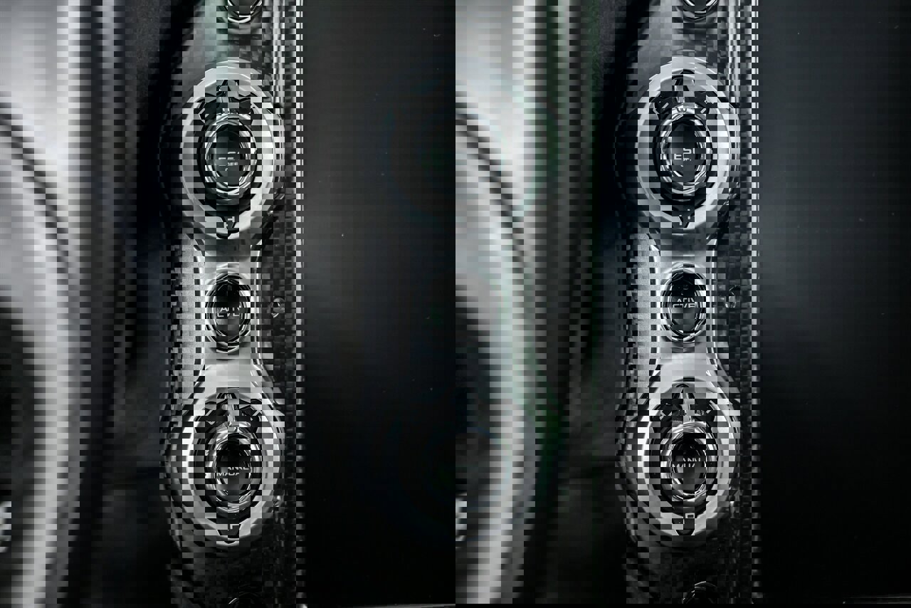 Used 2019 McLaren 720S Performance photo 33