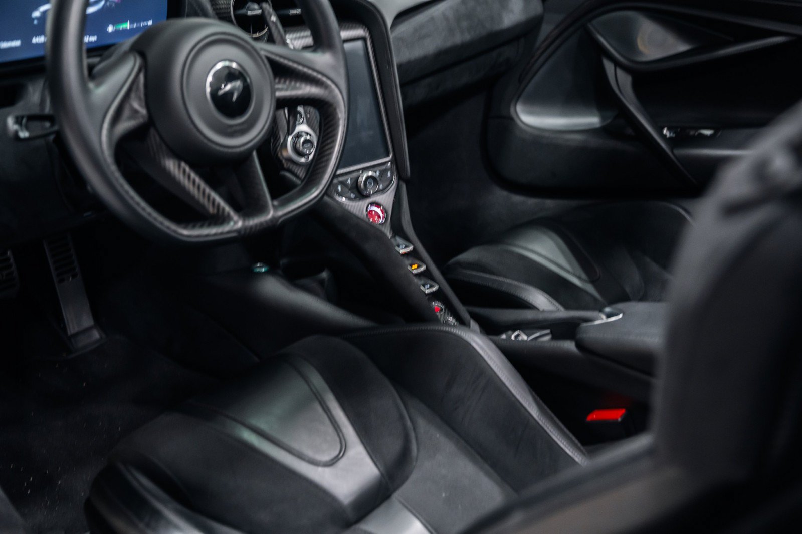 Used 2019 McLaren 720S Performance photo 21