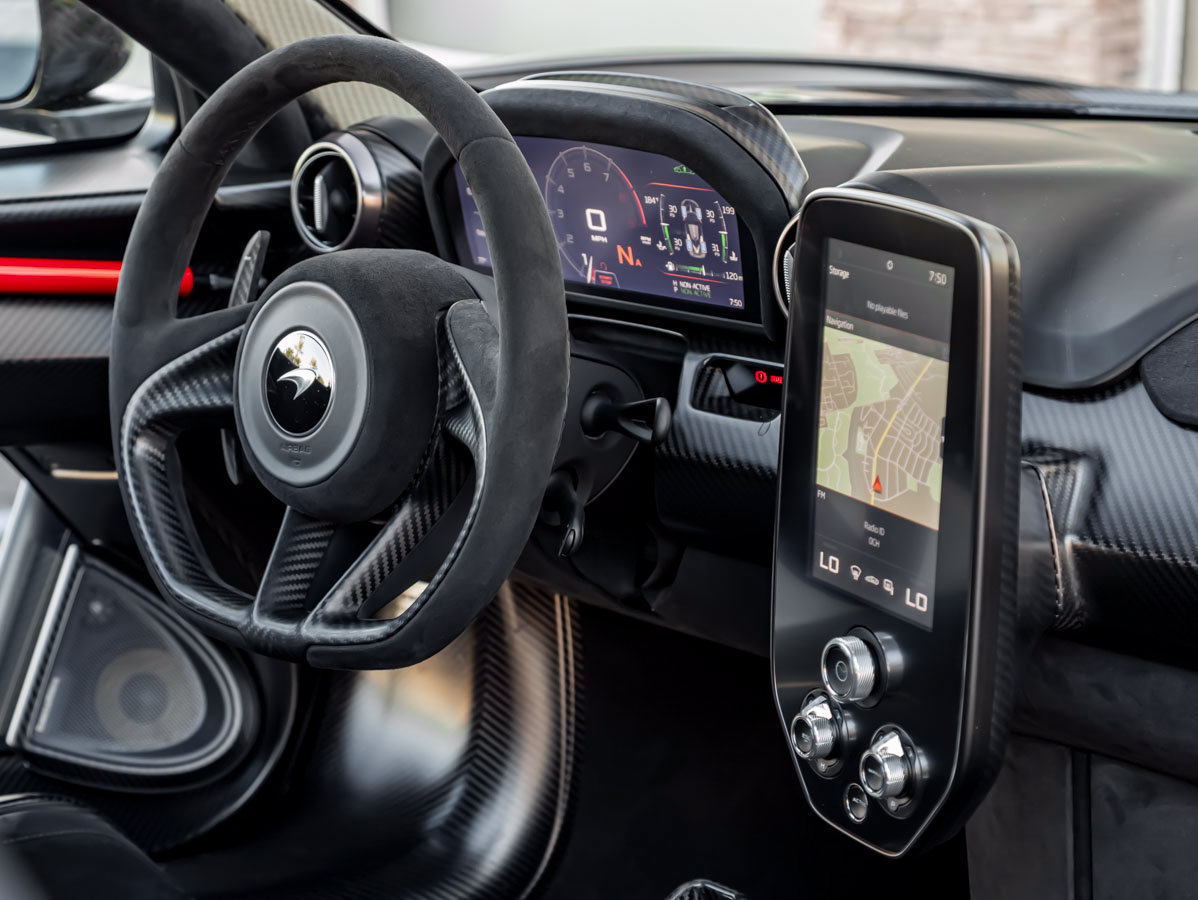 Used 2019 McLaren Senna photo 37