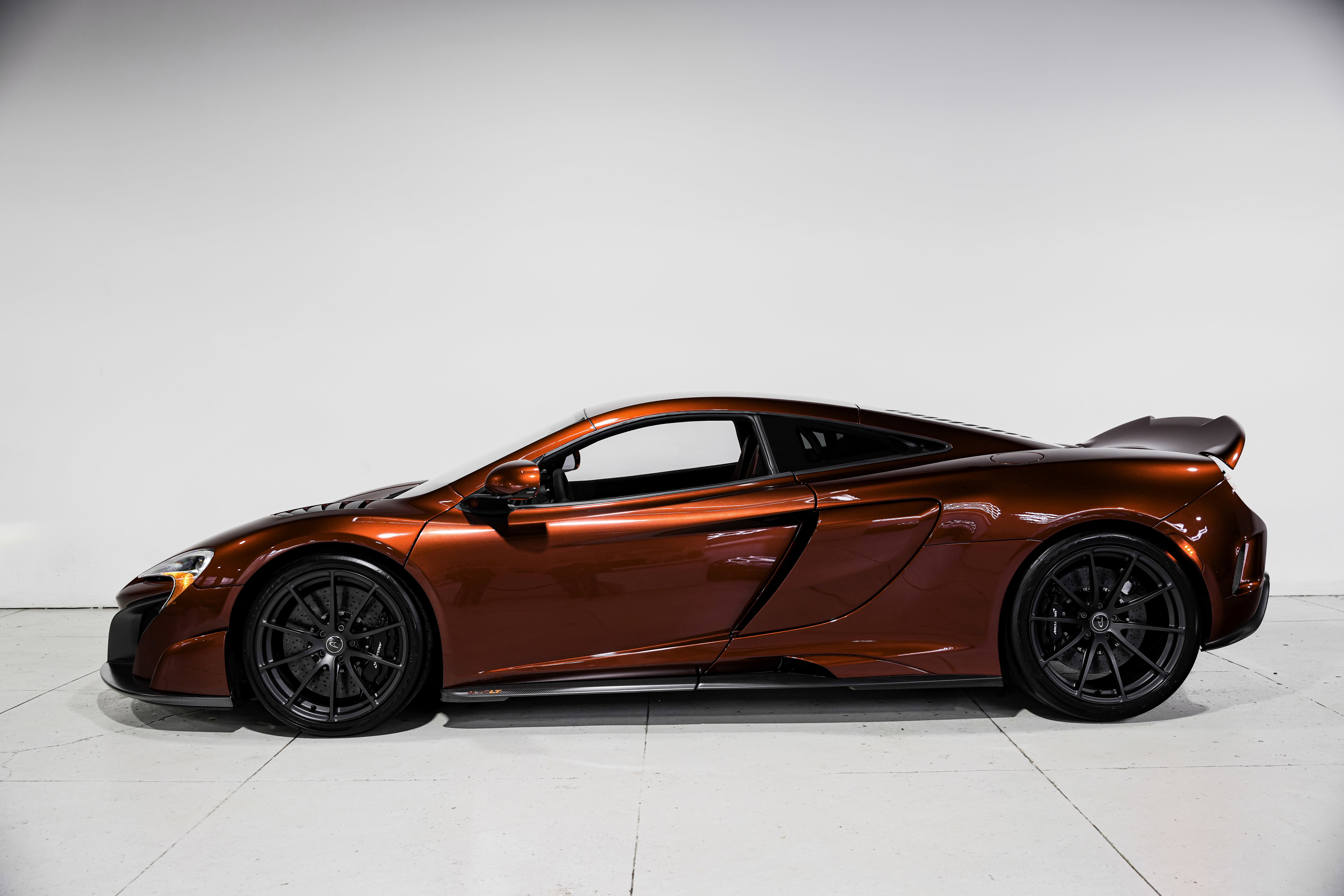 Used 2016 McLaren 675LT Coupe photo 8