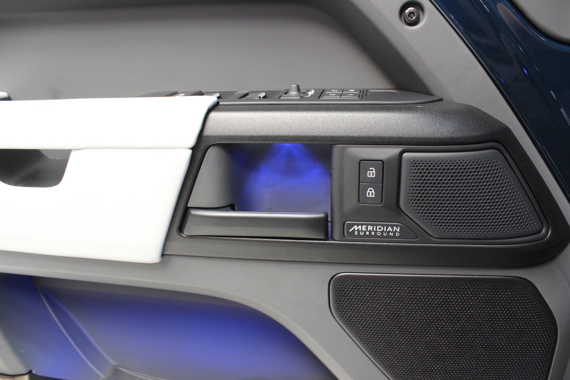 2026 Land Rover Defender 110