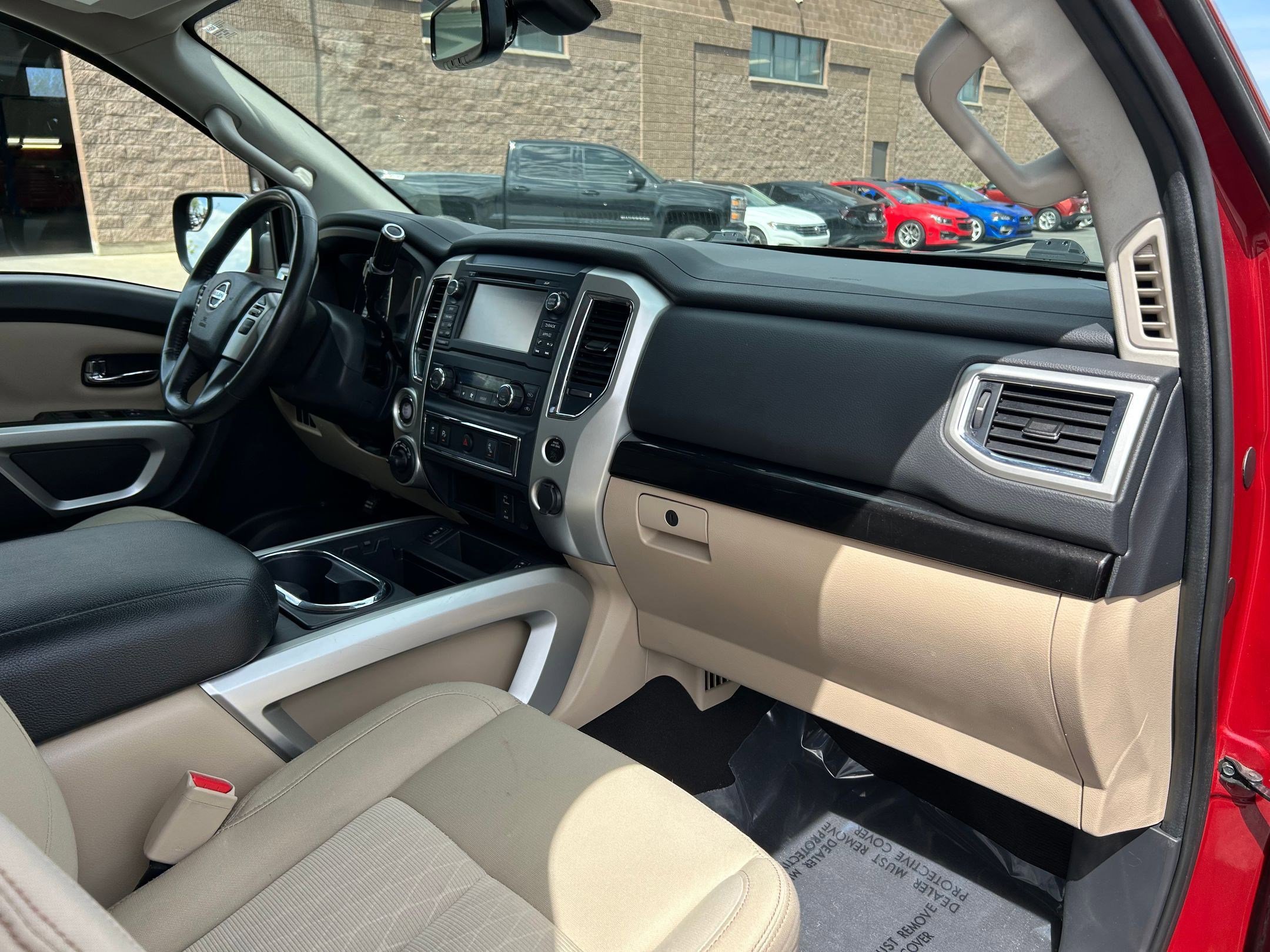 2017 Nissan Titan SV