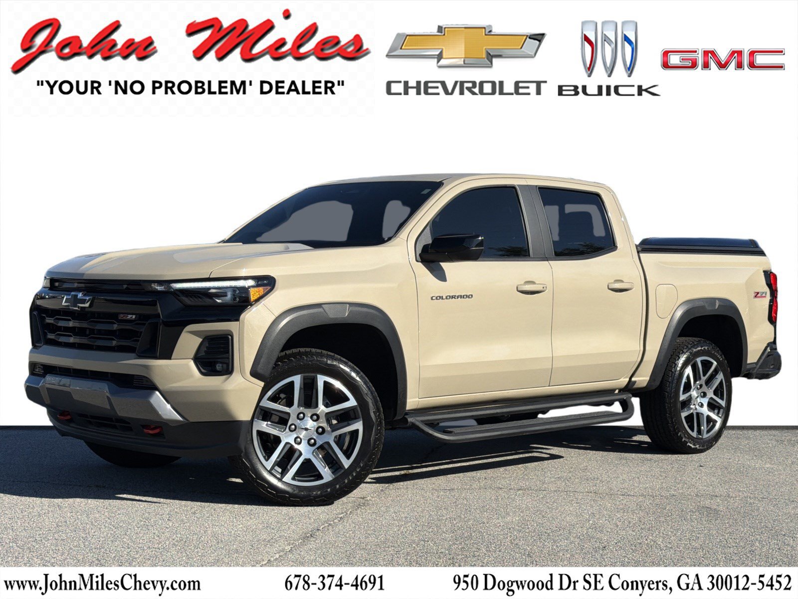 Used 2024 Chevrolet Colorado Z71 w/ Z71 Convenience Package 2