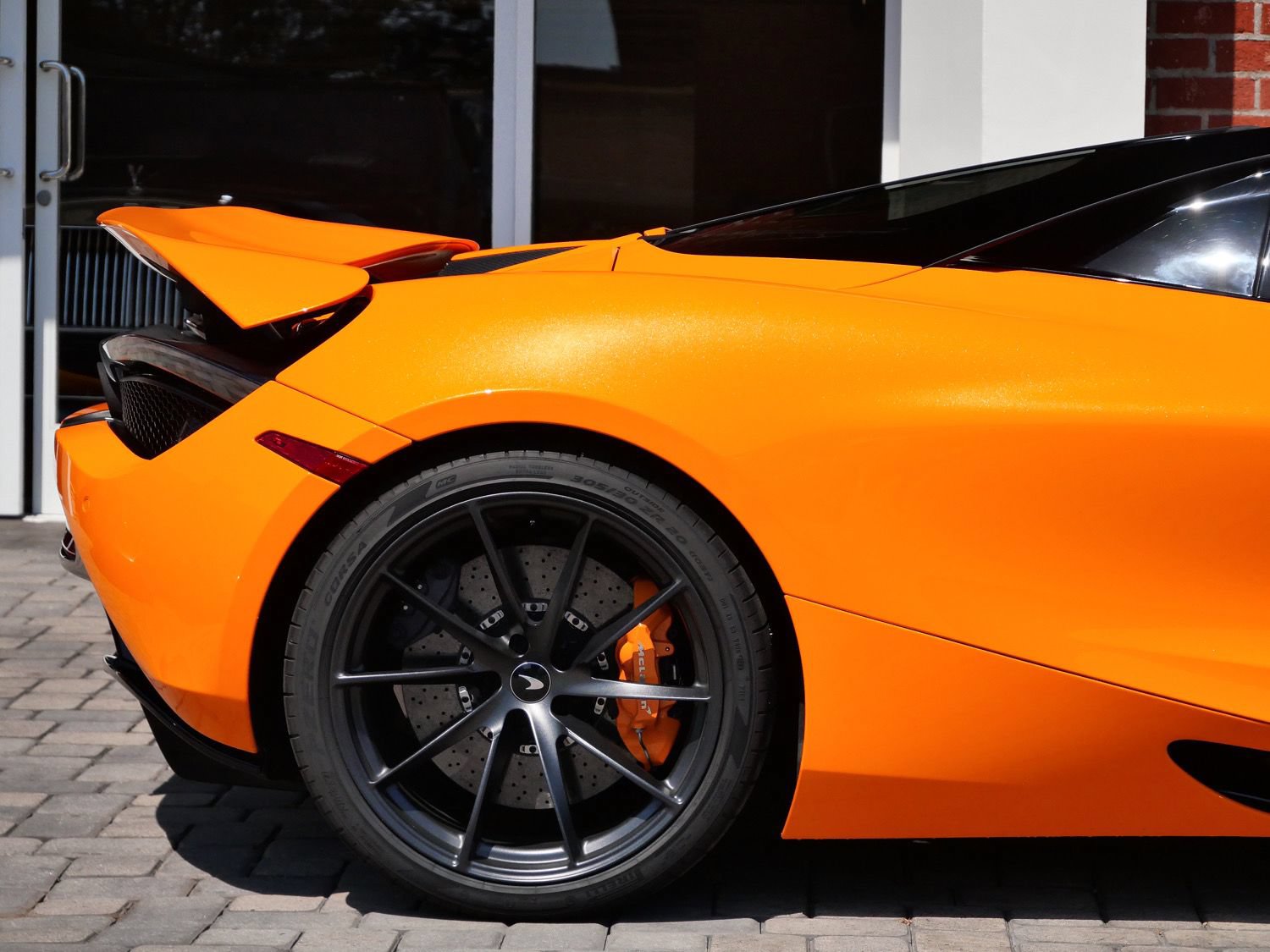 Used 2023 McLaren 720S Performance photo 17