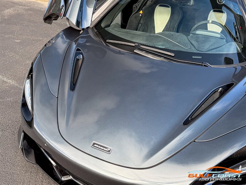 Used 2021 McLaren 720S Performance photo 4