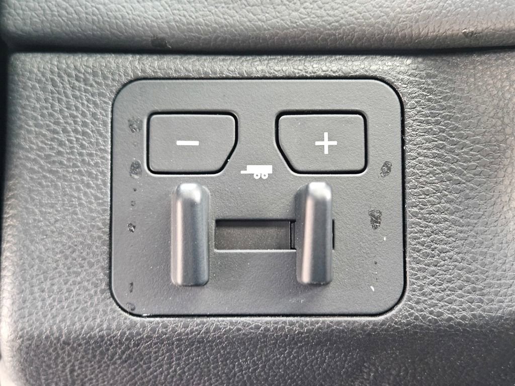 2025 Toyota Sequoia SR5