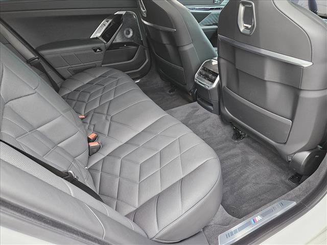 2025 BMW 760i xDrive