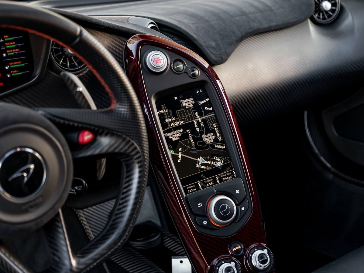 Used 2015 McLaren P1 photo 17