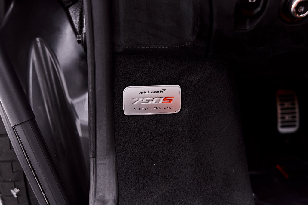Used 2025 McLaren 750S Spider photo 55