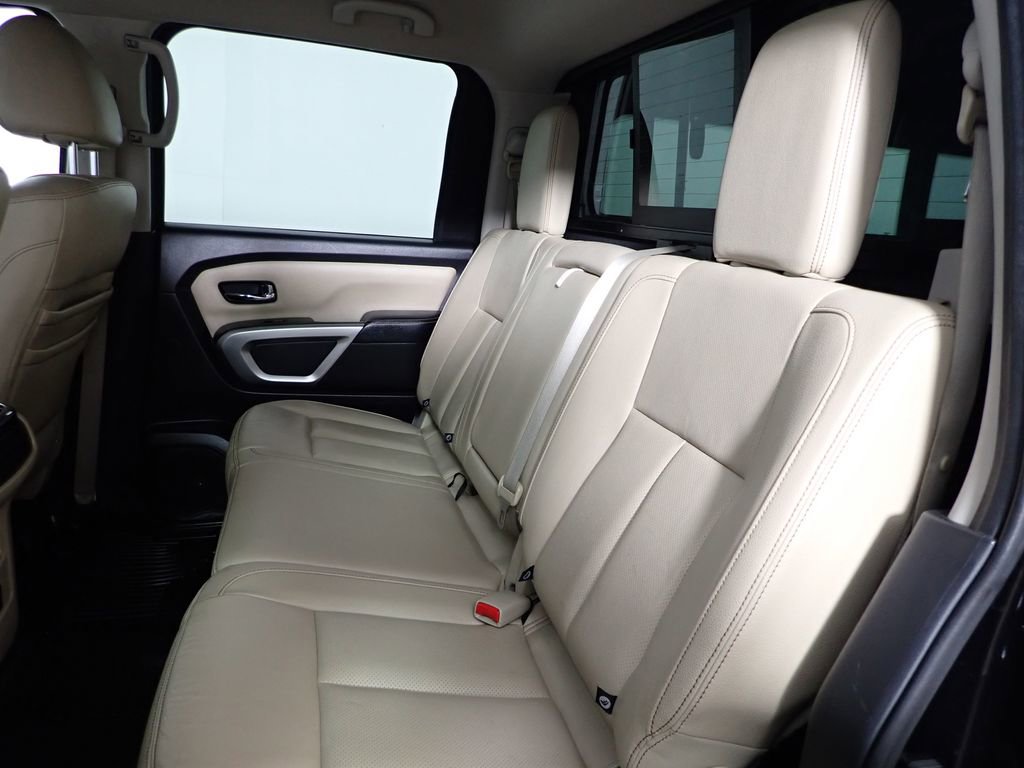 2016 Nissan Titan SL