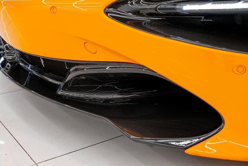 Used 2020 McLaren 720S Spider photo 9