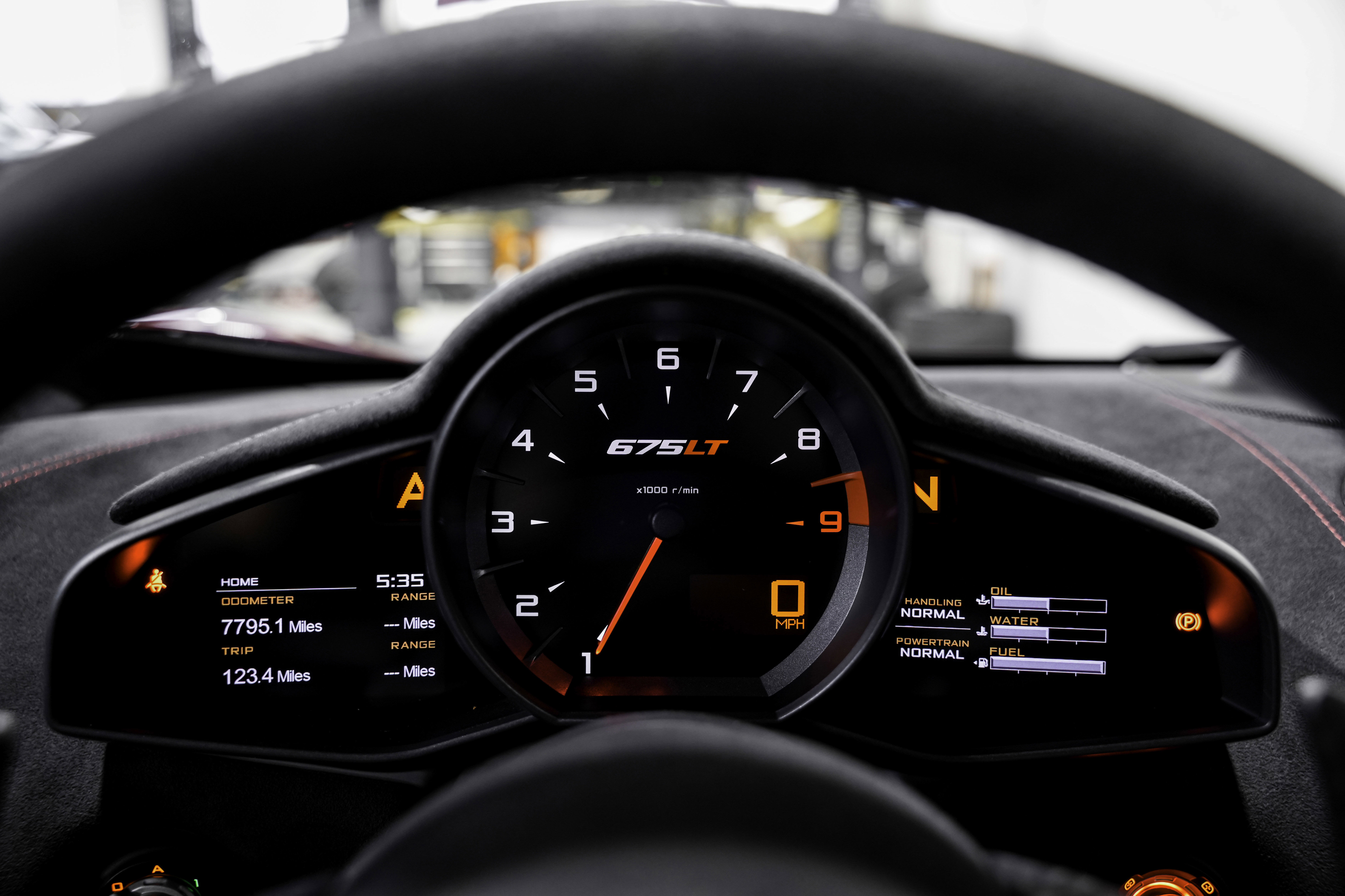 Used 2016 McLaren 675LT Coupe photo 12